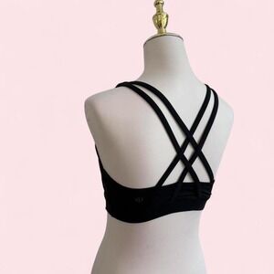 Lululemon Black Strappy Crossback Sports Bra Size 6